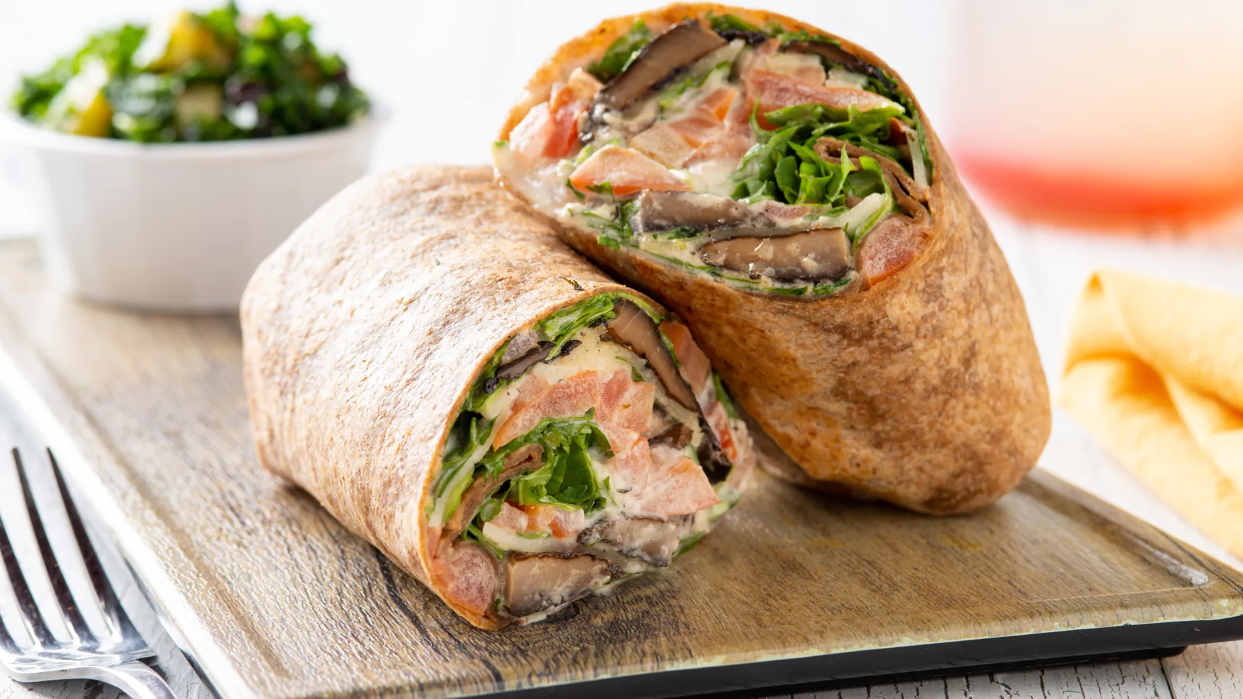 Chicken pesto wrap