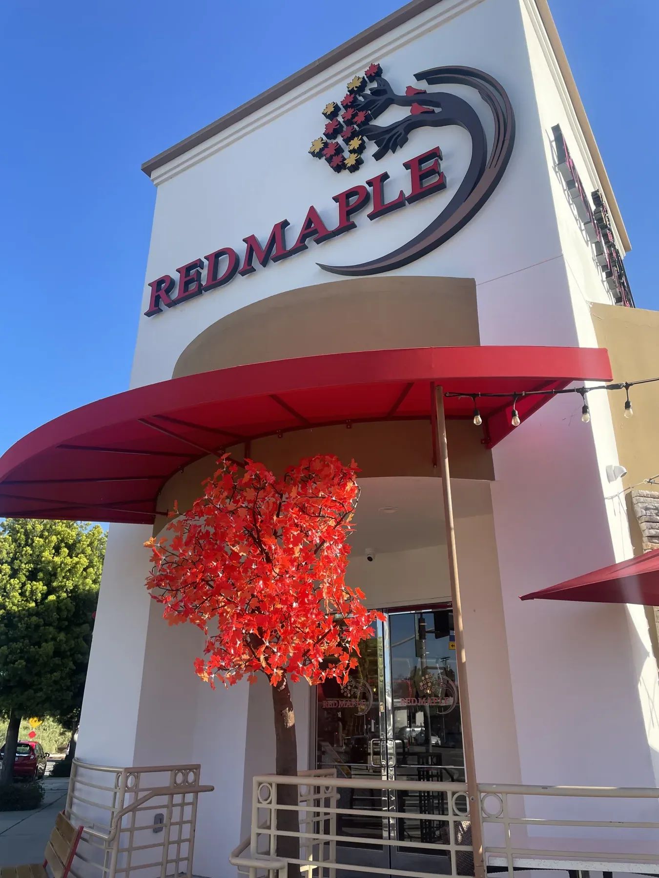 Red Maple Cafe seen from Riverside Drive